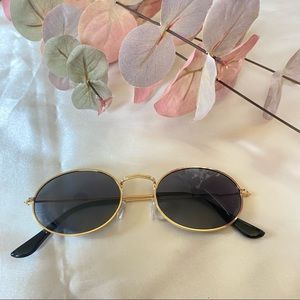 Round Lens Women’s Sunglasses Gold Frames